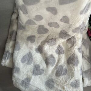 Rachel Zoe gray hearts faux fur throw